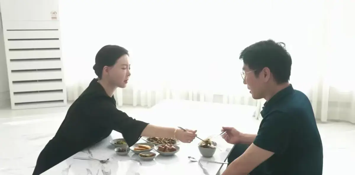《50岁继母的诱惑》-未删减中文版4K高清免费在线看-打破韩国伦理片框架-50岁继母的诱惑无广告播放