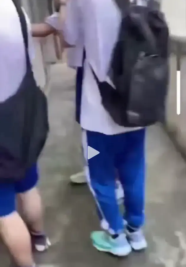大昌市第七中学鬼敲门未删减全集在线播放-昌七中鬼敲门灵异事件HD高清-免费观看恐怖实录